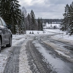 Naastrehvid või lamellrehvid: valik kolme sõiduolukorra järgi